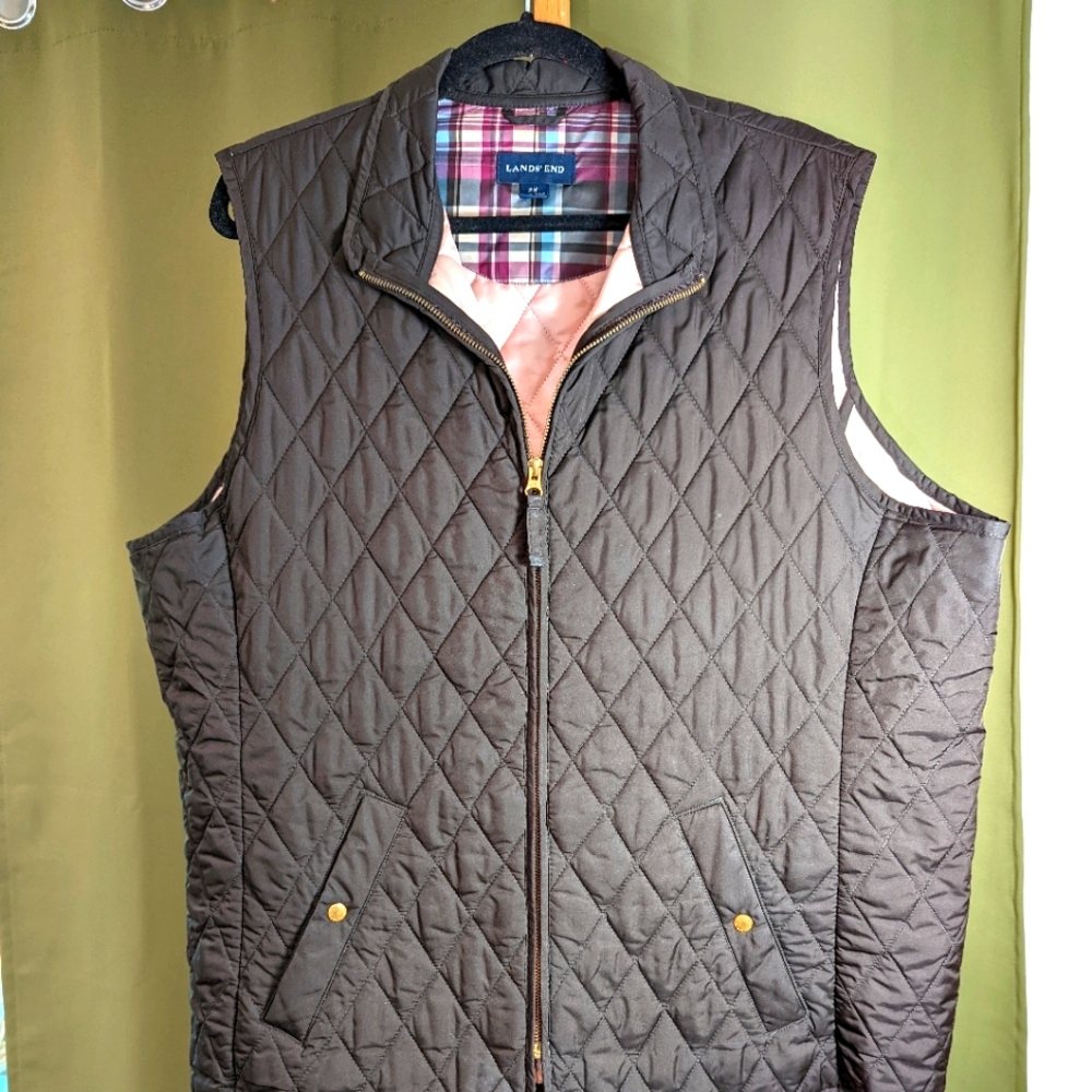 LAST CHANCE: Woman's Land's End Vest Quilted Brownie 2x
